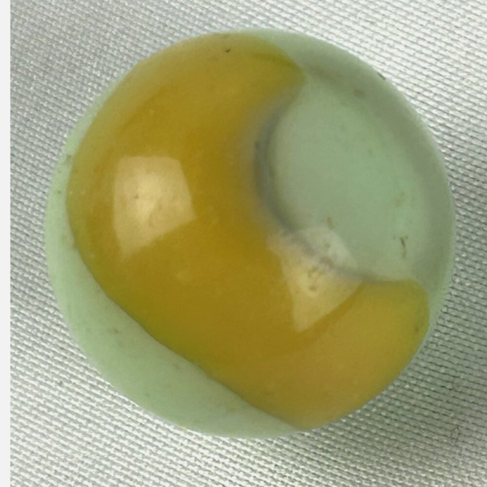 Vintage Peltier Peerless Patch PPP Glass Marble .64 Inch Yellow Green UV Active